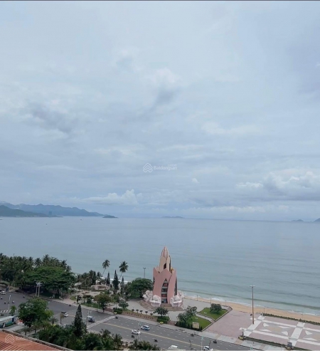 Căn hộ biển Nha Trang - giá chỉ 1.7 tỷ - ngay phố đi bộ shopping